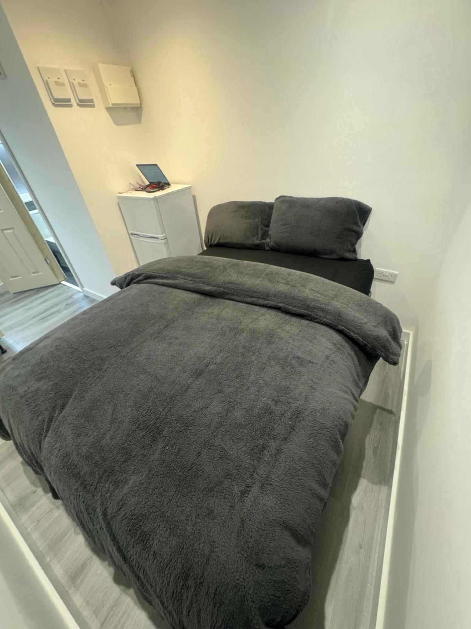 Enjoy The Comfort At Self-Contained Studio With Free Parking - Near Luton Airport Apartment Exterior photo